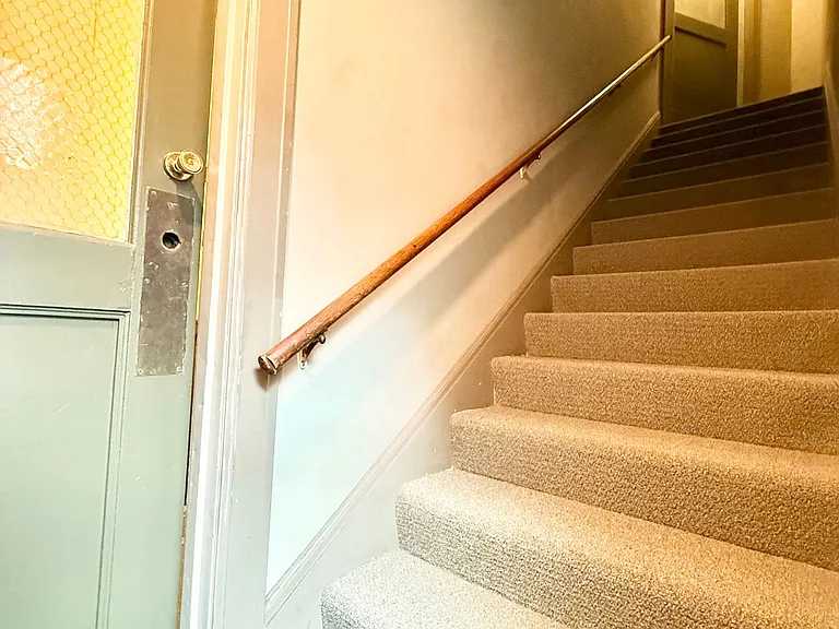 1522 E Olive Way — Photo 10