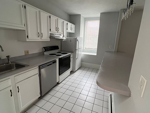 2nd image of 91 E Brookline St #4A