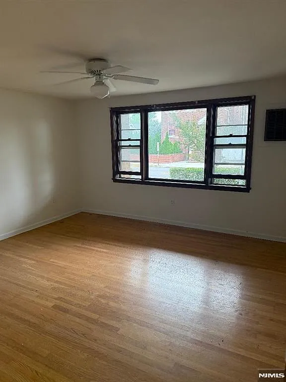 2 bed, $2,500 — Photo 4
