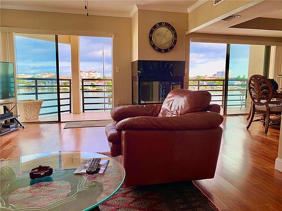 4th image of 724 Bayway Blvd APT 3A