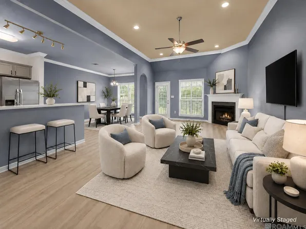 10064 Park Ridge Dr, Denham Springs, LA 70706