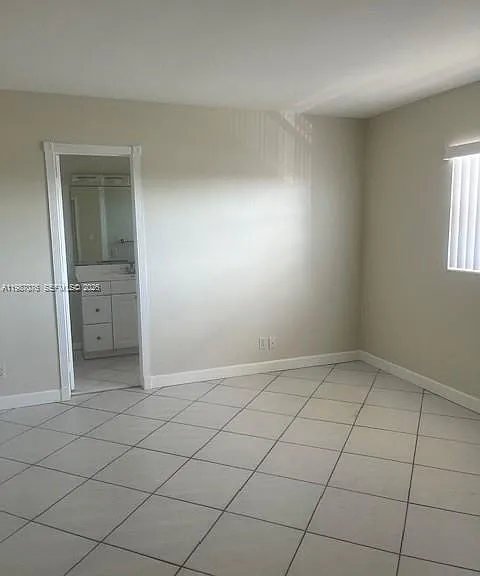 5050 Bayview Dr #17 — Photo 9