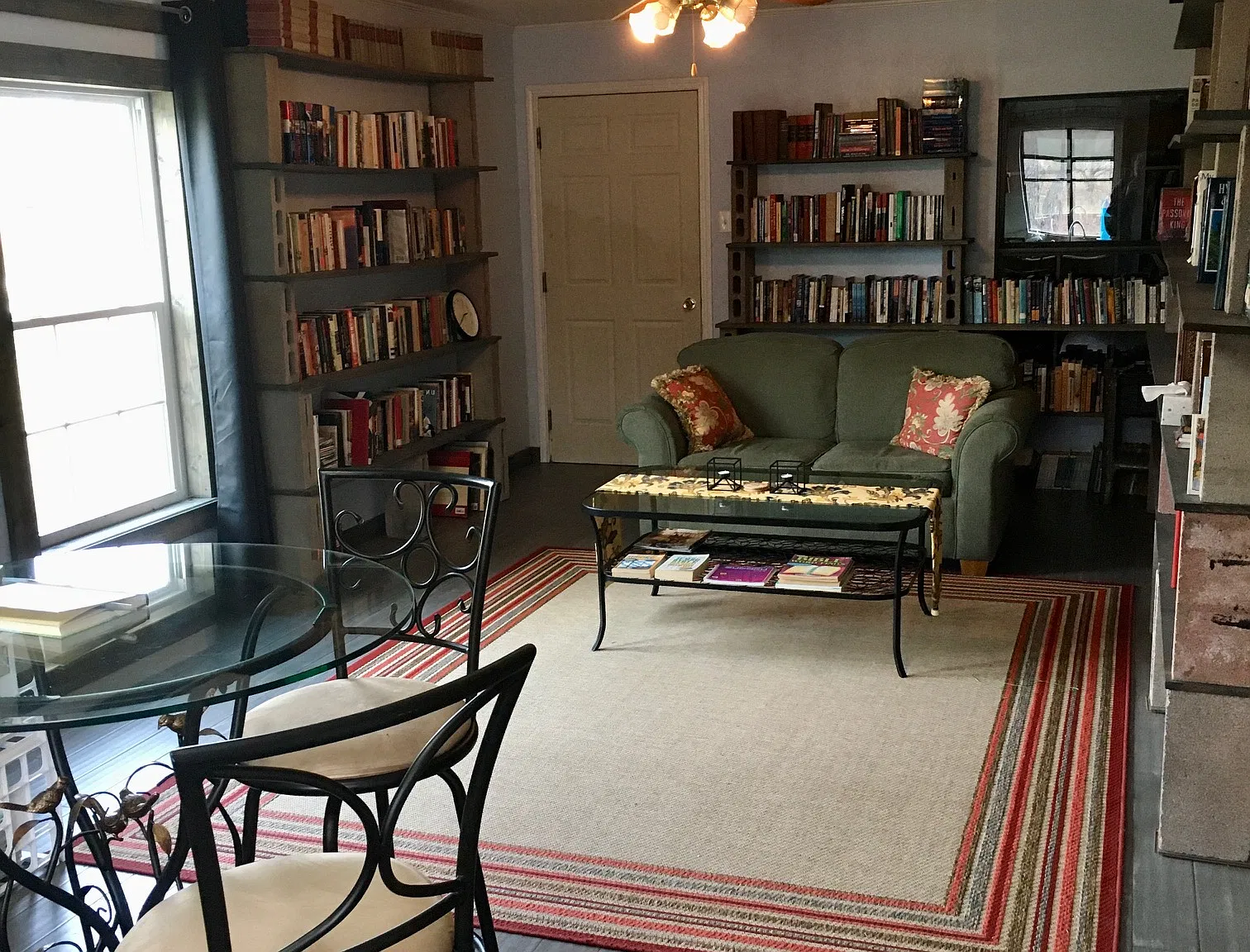 1 bed, 1000 sqft, $1,350 — Photo 3