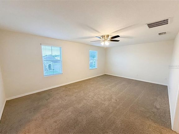 4th image of 35687 Hillbrook Ave