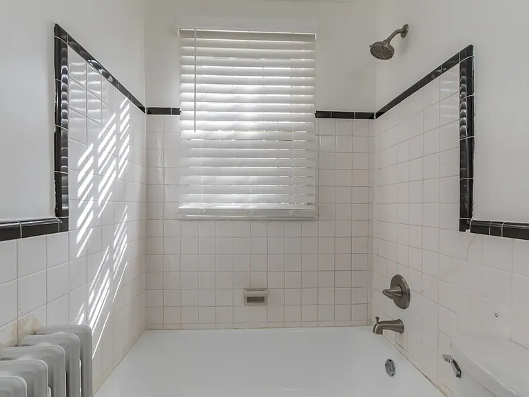 1631 E St SE #1 — Photo 19