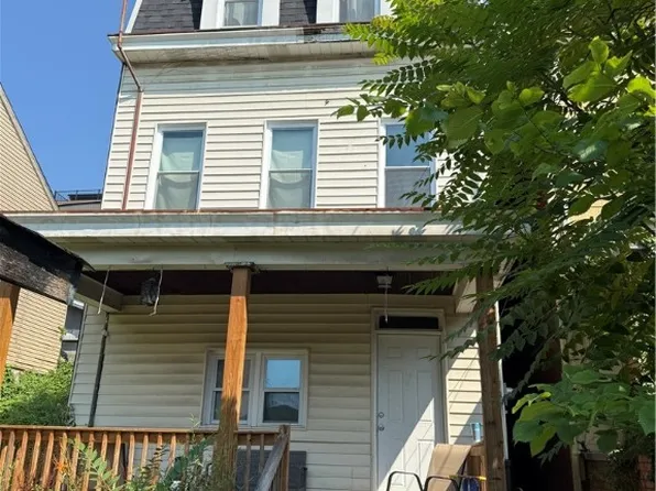 1328 Diana St, Pittsburgh, PA 15212
