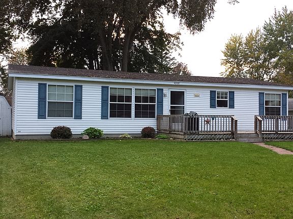 3rd image of 4268 Woodland Dr