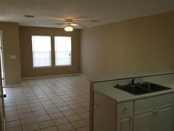 4th image of 4250 Augustus Oak Ct