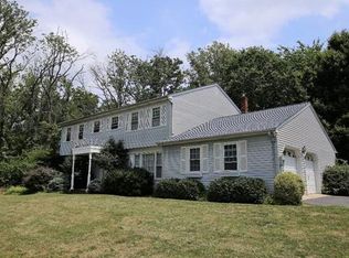 27 Rochelle Dr, Kendall Park, NJ 08824