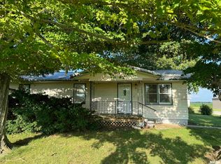 6604 Watertower Rd, Alma, IL 62807