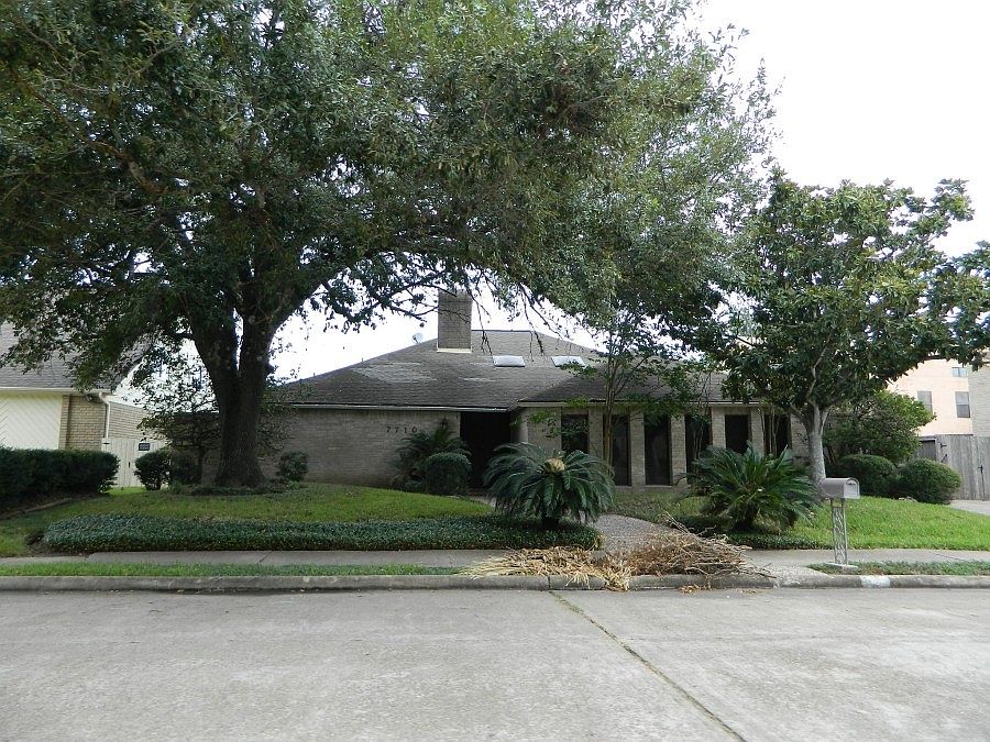 1st image of 7710 Portal Dr