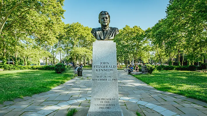 Rented by Nooklyn NYC LLC | media 29