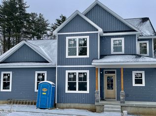 55 Burnham Rd, Wilton, NY 12831