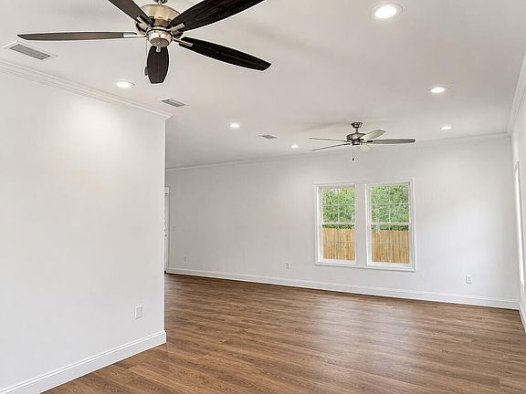 4th image of 4057 Colbie Way