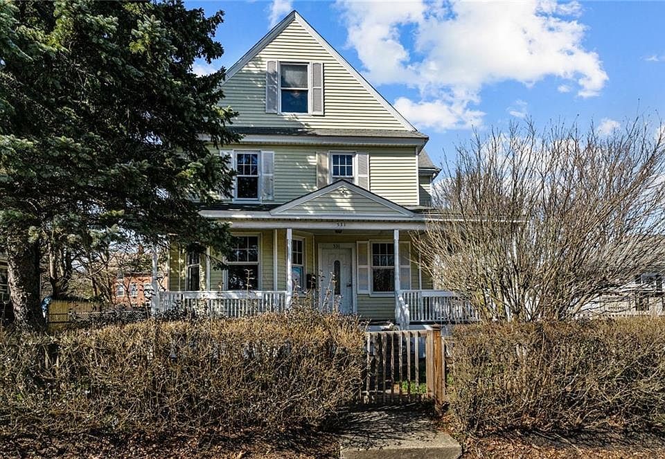 531 Winter St, Woonsocket, RI 02895 Zillow