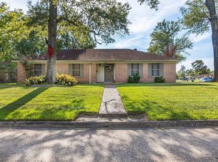 203 Stratton Ln, Beaumont, TX 77707