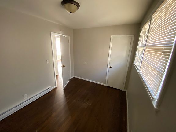 5th image of 309 Lovell St #B