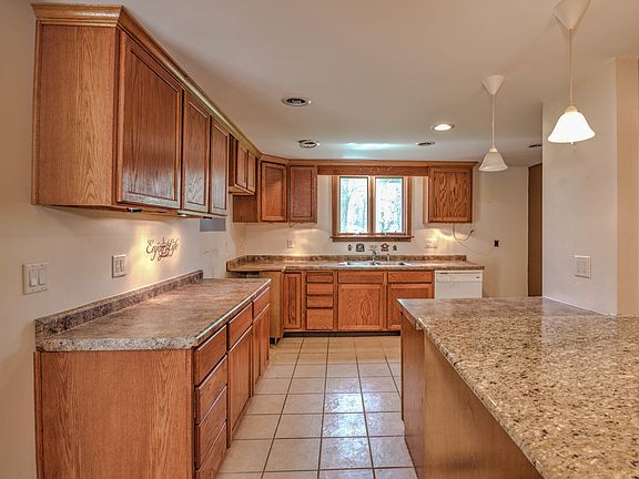 5th image of 25784 Babs St