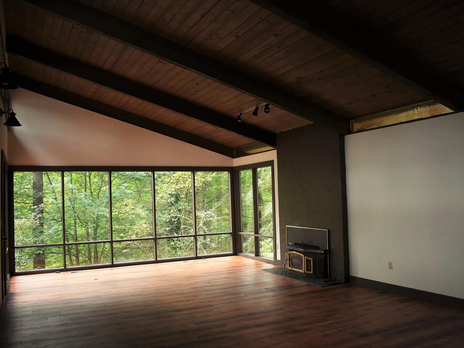 3 bed, 2.5 bath, 2540 sqft, $3,250 — Photo 4