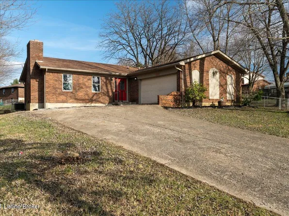 2861 Liberty St, Radcliff, KY 40160