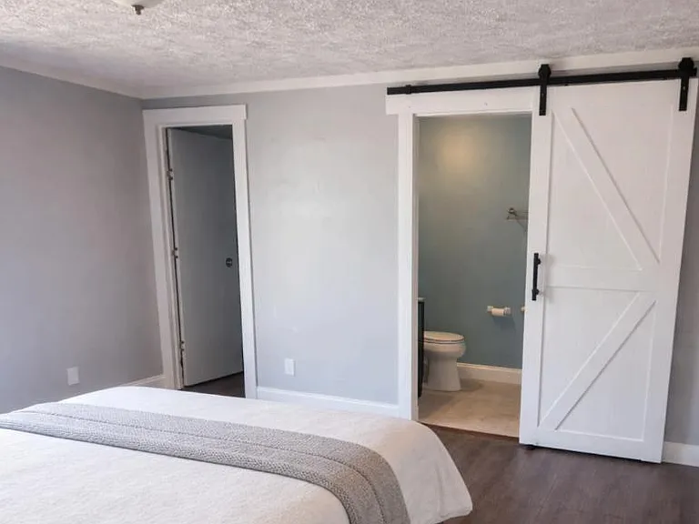 Mapletree Dr — Photo 1