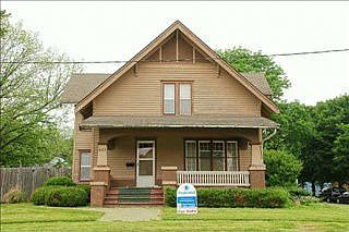 1st image of 424 N John Wayne Dr