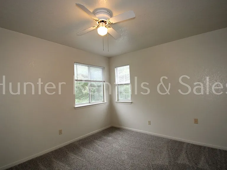 3275 Etta Kay Ln — Photo 25
