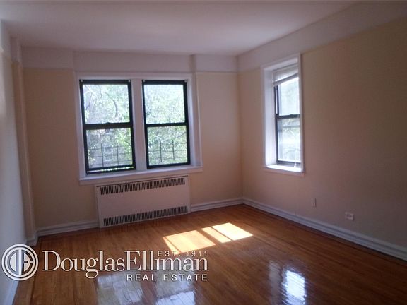 2nd image of 7609 34th Ave APT 322