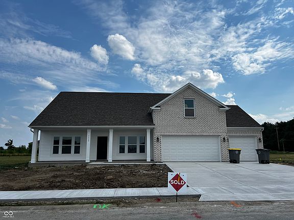3rd image of 6825 Bluebird Ln