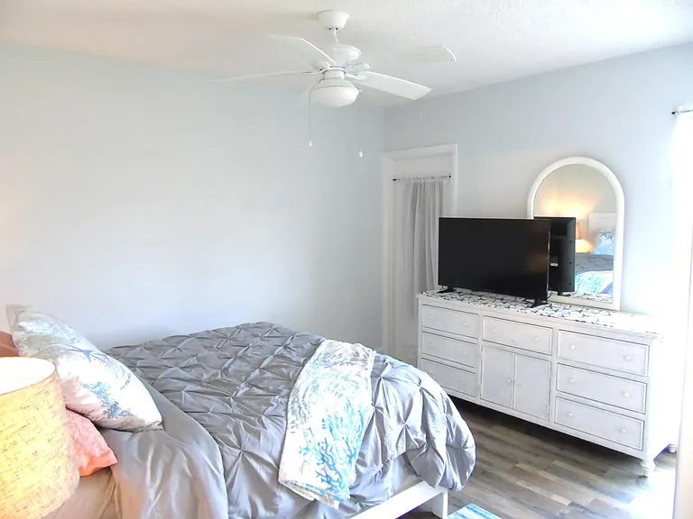 309 Circle Dr S #204 — Photo 18