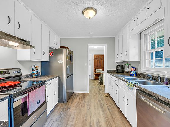 3rd image of 103 Ada St
