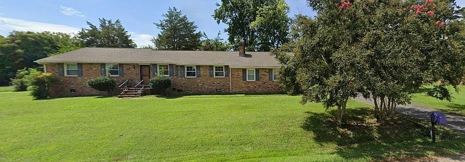 1st image of 4816 Woodstream Dr