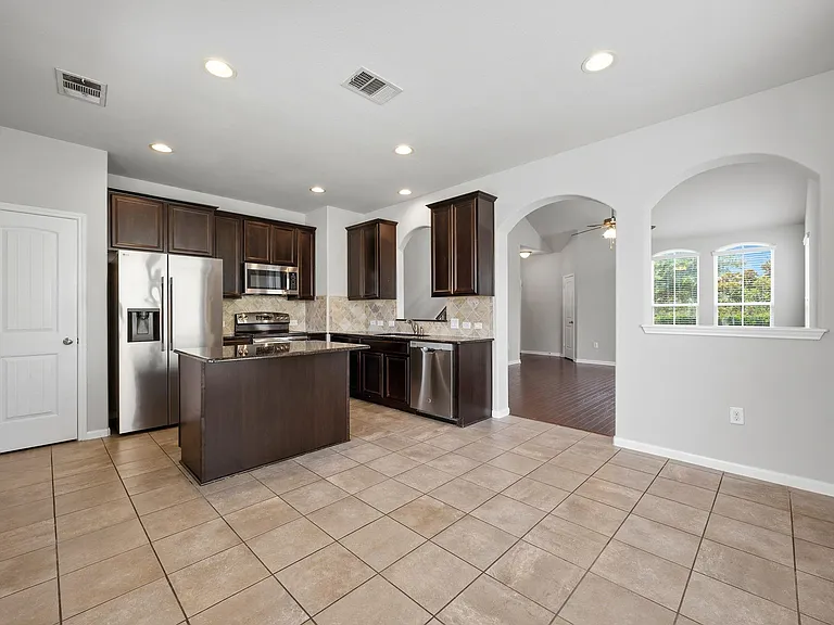 1613 Corn Hill Ln — Photo 13