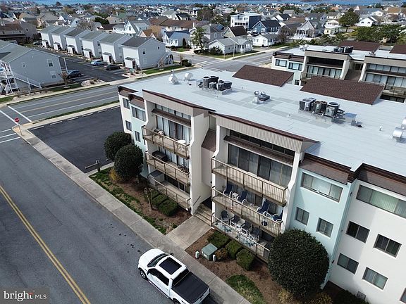 4th image of 13907 Sand Dune Rd #9A