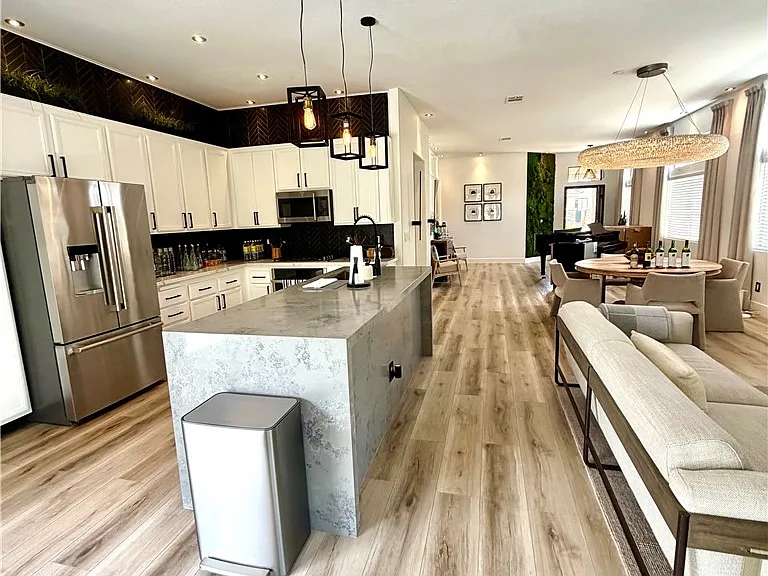 10317 Summer River Ave — Photo 10