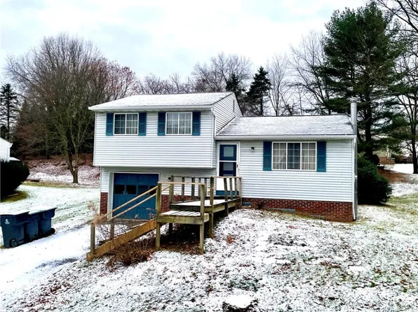 302 Leatherbark Rd, Cranberry Township, PA 16066