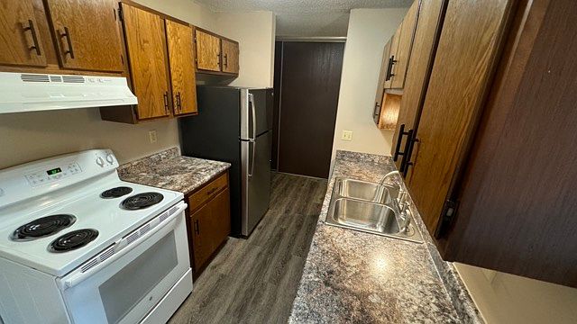 1st image of 6001-6023 E Viking Blvd #105