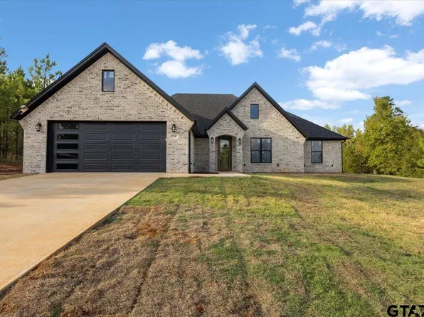 17155 Island Lake Dr, Tyler, TX 75708