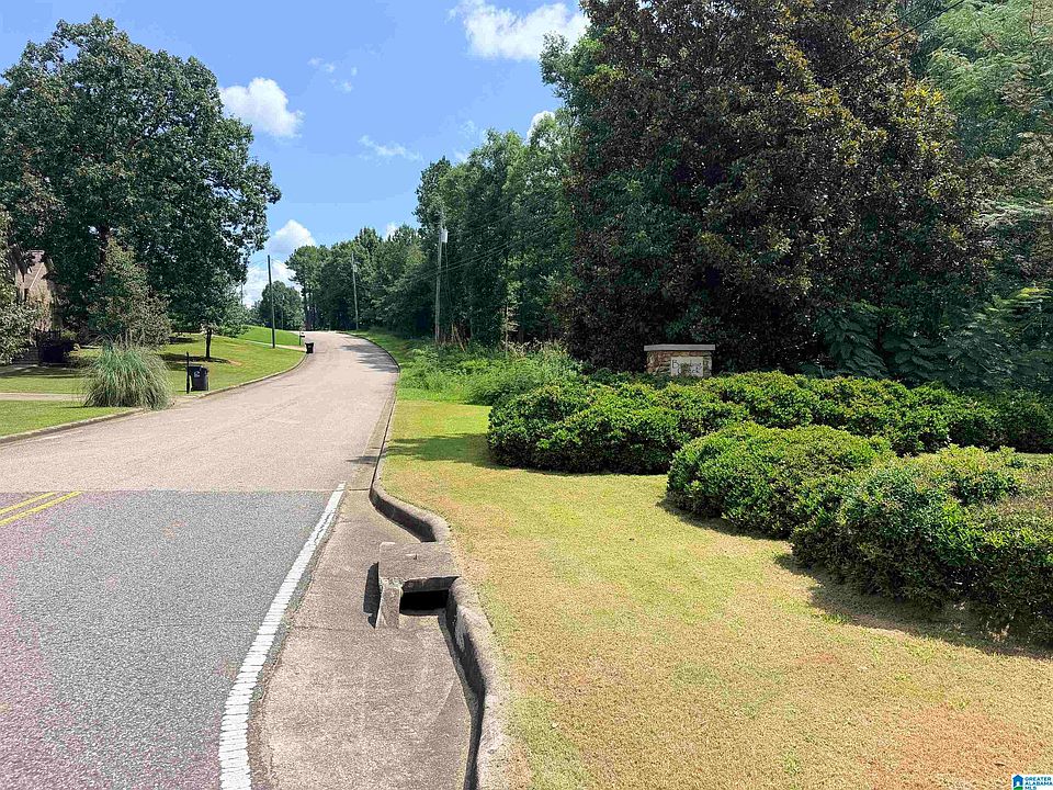 1st image of 912 Bending Creek Dr #32