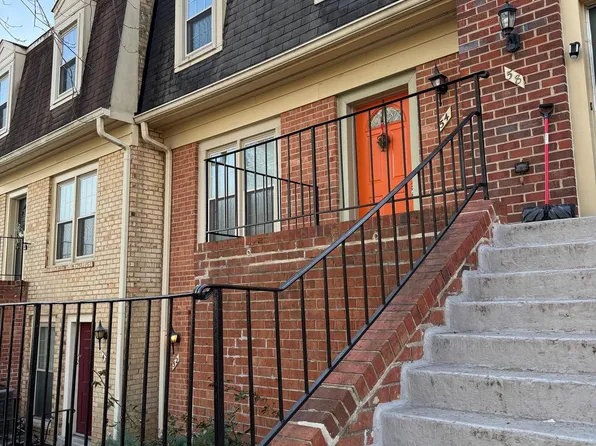 54 Pennydog Ct #108, Silver Spring, MD 20902