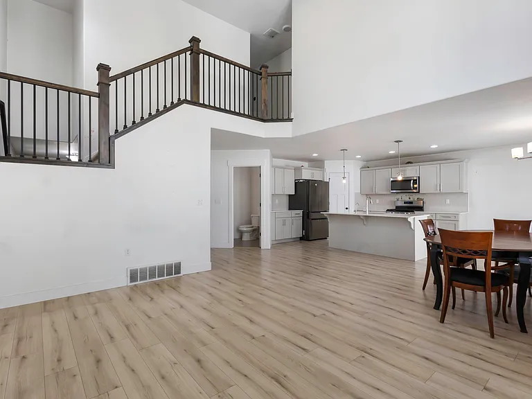 12356 S Eovaldi Ave — Photo 6
