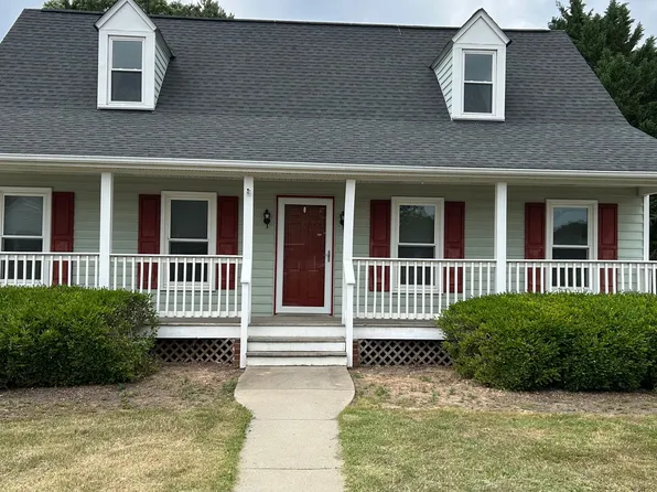 6045 Ironworks Ct, Mechanicsville, VA 23111