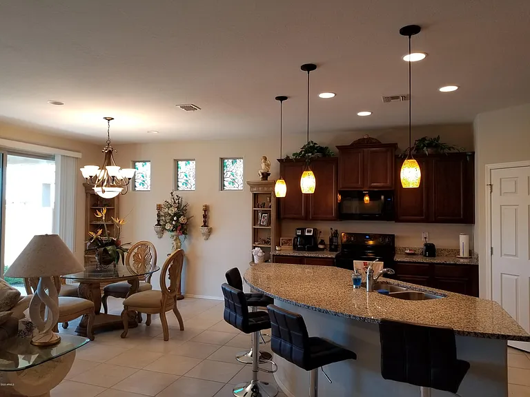 26237 W Matthew Dr — Photo 5