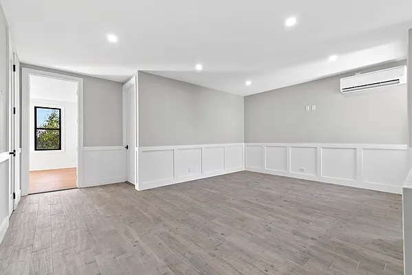 Rented by Compass | media 2