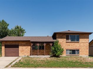 14955 Robins Dr, Denver, CO 80239