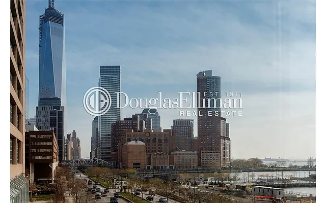 Rented by Douglas Elliman | media 33