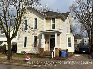 643 Lake Michigan Dr NW APT 2, Grand Rapids, MI 49504