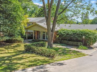 1367 Lone Pine Rd, Bloomfield Hills, MI 48302