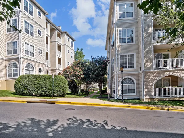 4551 Strutfield La, Alexandria, VA 22311