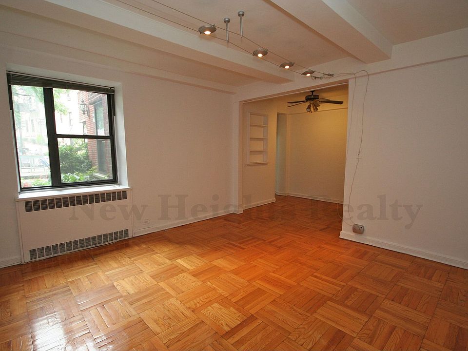 1st image of 90 Park Ter E APT 1E